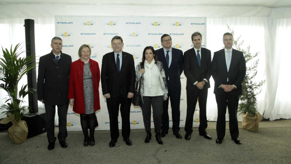 De izquierda a derecha, Rafael Climent, María José Salvador, Ximo Puig, Rosana Navarro e Íñigo Parra