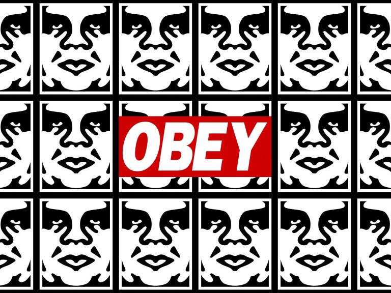 Resultado de imagen de el del graffiti.  Los icónicos rótulos con la palabra OBEY funcionaron como inspiración directa para Shepard Fairey