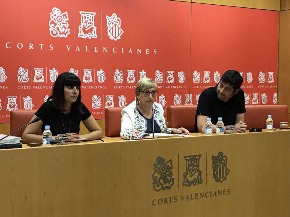 Sandra Mínguez (Podemos), Ana Barceló (PSPV) y Josep Nadal (Compromís). VP