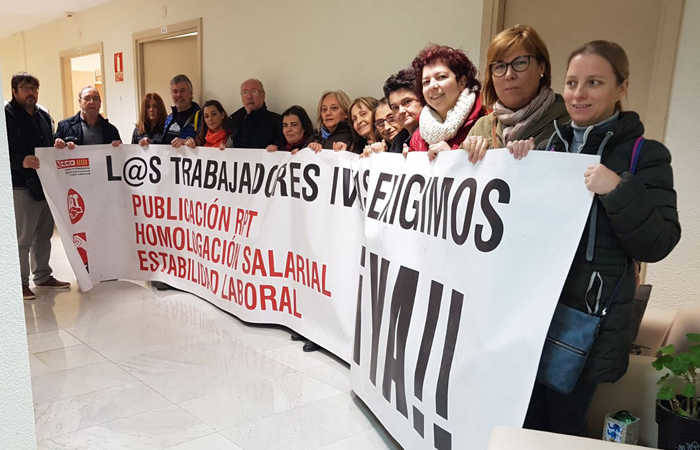 Protesta de trabajadoras del IVASS