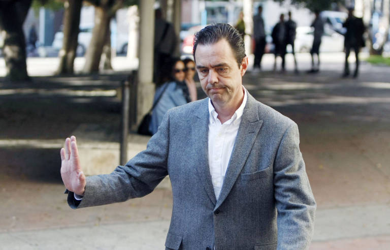 Miguel López, yerno y único acusado del crimen de Carmen Martínez, llega a los juzgados. Foto: EFE