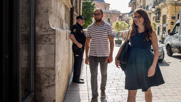 Mónica Oltra, a su llegada al Palau de la Generalitat este miércoles. FOTO: EFE