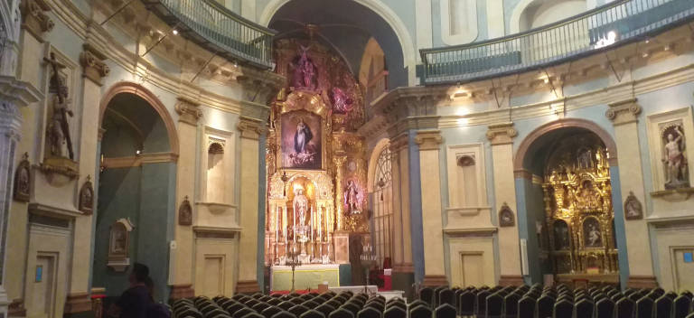 Interior del oratorio de San Felipe Neri en Cádiz, donde se aprobó la Constitución de 1812.