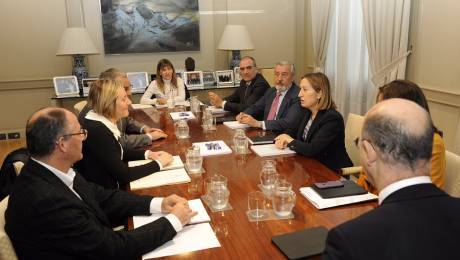 La ministra de Fomento, Ana Pastor, recibió esta semana a la consellera de Infraestructuras, María José Salvador (VP)