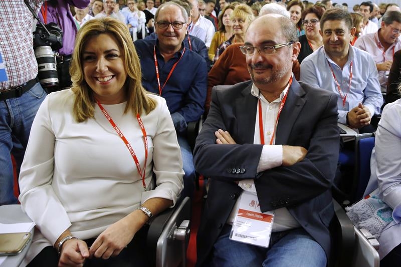 La presidenta de Andalucía, Susana Díaz, junto al presidente del Gobierno de Aragón, Javier Lambán (Foto: EFE)