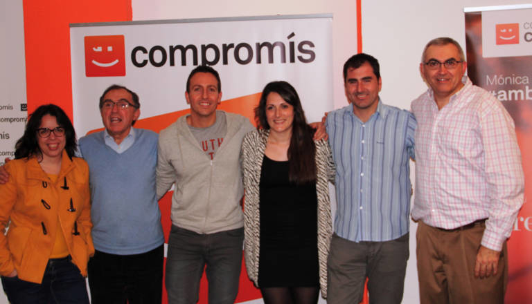 Cristian Ballesteros y Mariam Campello, en el centro, los dos responsables de Gent de Compromís que han dejado el cargo