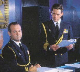Mark Rathbun junto a David Miscavige en los años 90 con los uniformes de la Sea Org. Fuente: Tony Ortega