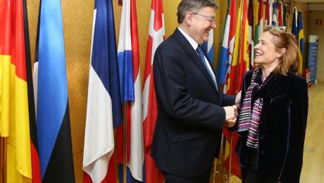 Puig se reúne con la directora de Representación de la Comisión Europea en España, Aránzazu Beristain,