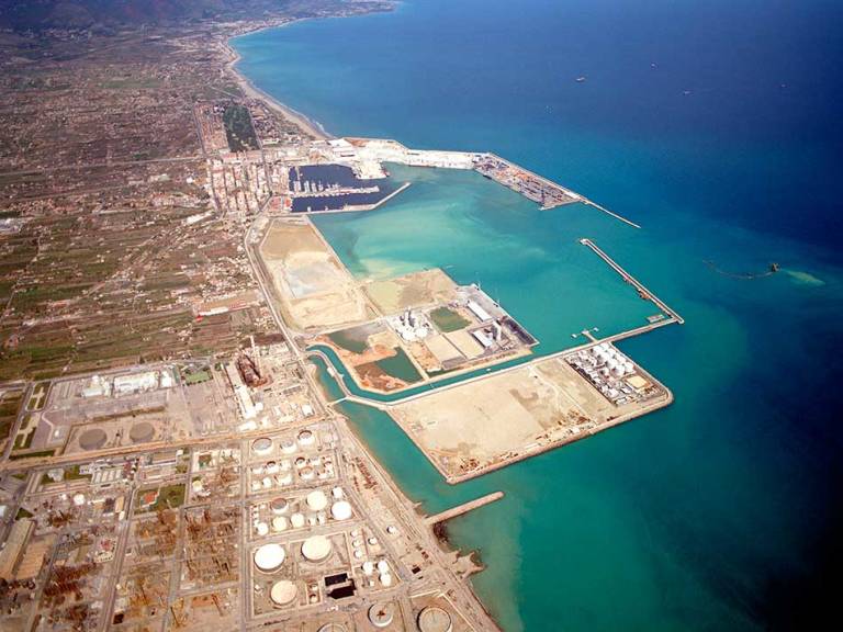 El Puerto de Castellón bate el récord de tráfico de mercancías de marzo ...
