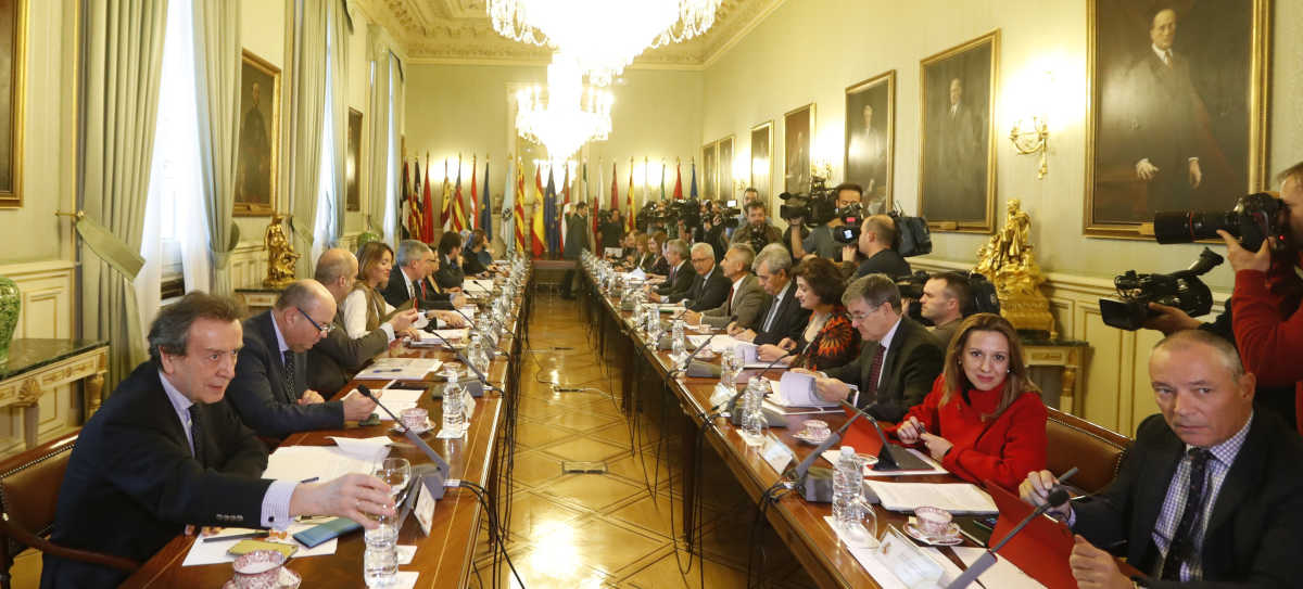 Reunión preparatoria de la Conferencia de Presidentes, el pasado miércoles. Foto: EFE/Javier Lizón