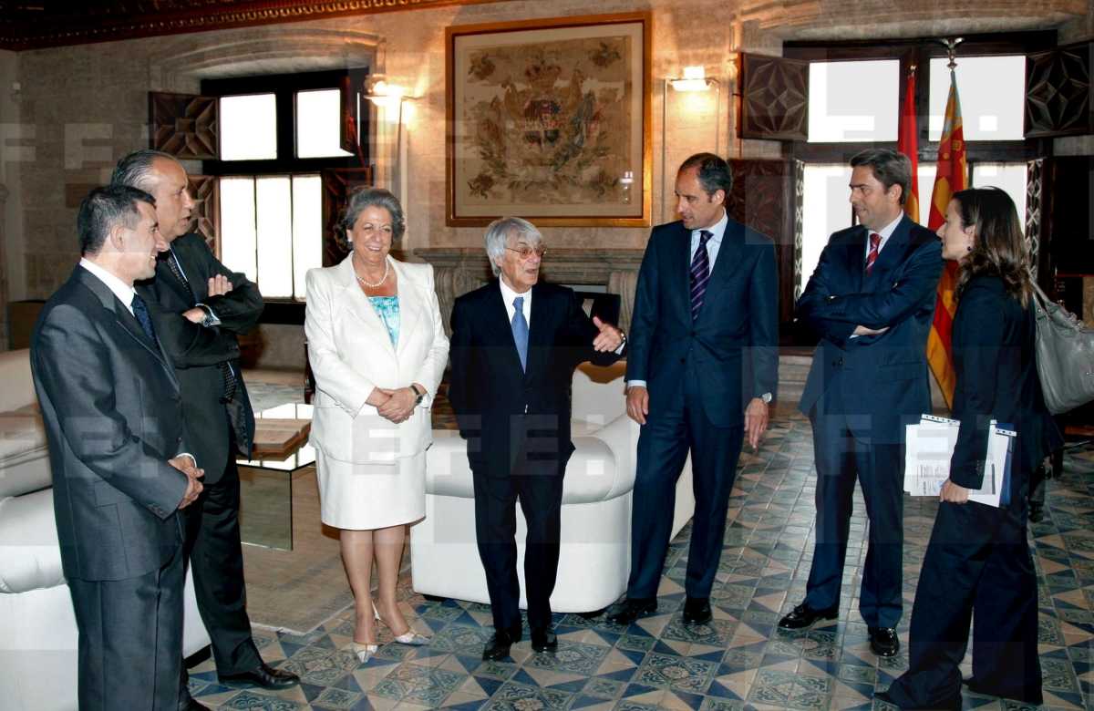 Reunión en el Palau de la Generalitat en abril de 2008. Foto: EFE