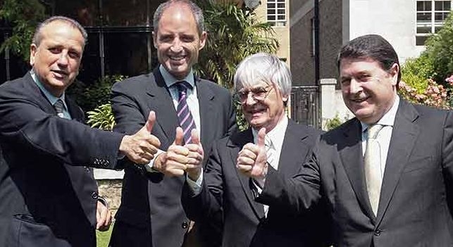 Roig, Camps, Ecclestone y José Luis Olivas, en 2007. VP