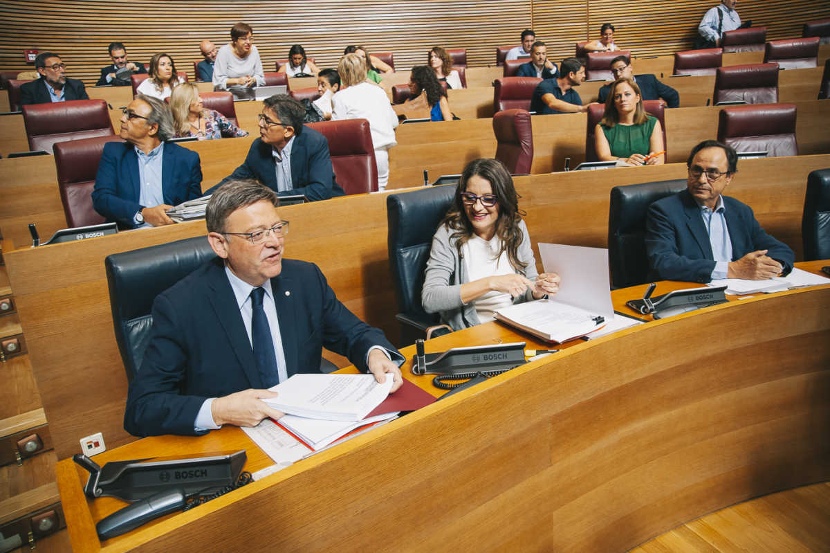 El president de la Generalitat, Ximo Puig, y la vicepresidenta del Consell, Mónica Oltra, en el Debate de Política General. Foto: KIKE TABERNER