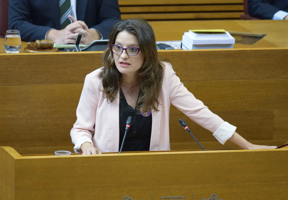 Mónica Oltra, durante su intervención este miércoles. Foto: INMA CABALLER/CORTS