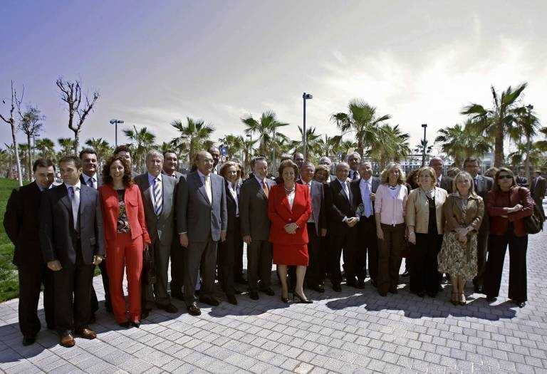 Miembros de la candidatura encabezada por Rita Barberá en 2007. Foto: EFE/Manuel Bruque