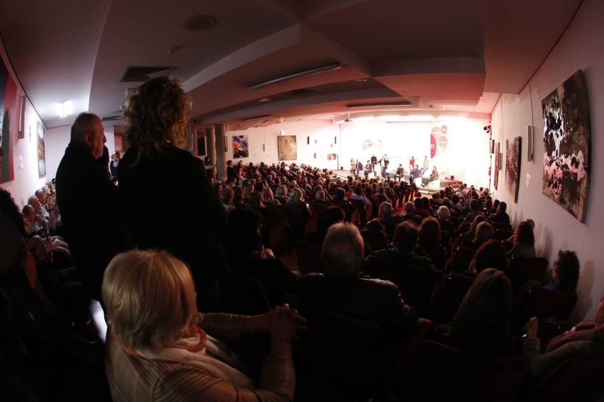 Aspecto del auditorio de UGT-PV durante el acto de Sandra Gómez