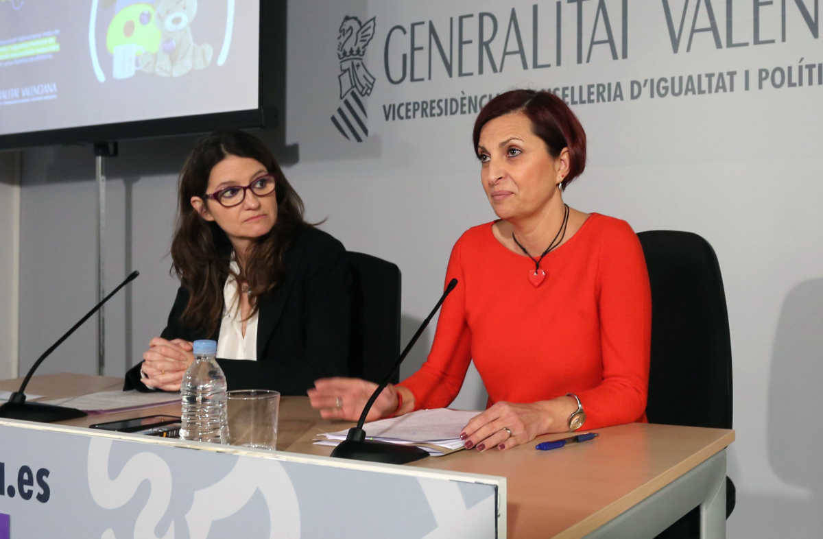 La Consellera de Igualdad y Políticas Inclusivas, Mónica Oltra, y la directora general de Infancia y Adolescencia, Rosa Molero. Foto: GVA