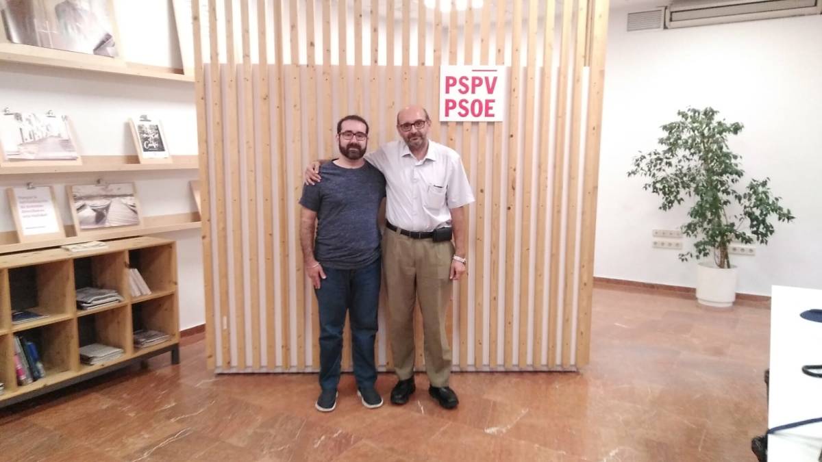 El secretario de Laicidad del PSPV, Kilian Cuerda, y el responsable de Cristianos Socialistas, Julián Lucas