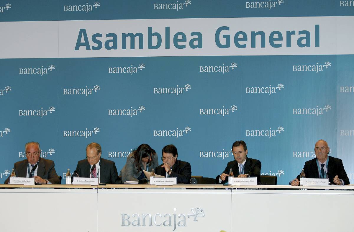  Asamblea general de Bancaja, en marzo de 2011. Foto: JUAN CARLOS CÁRDENAS/EFE