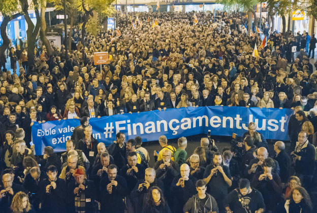 Manifestación por la financiación de hace un año. Foto: KIKE TABERNER