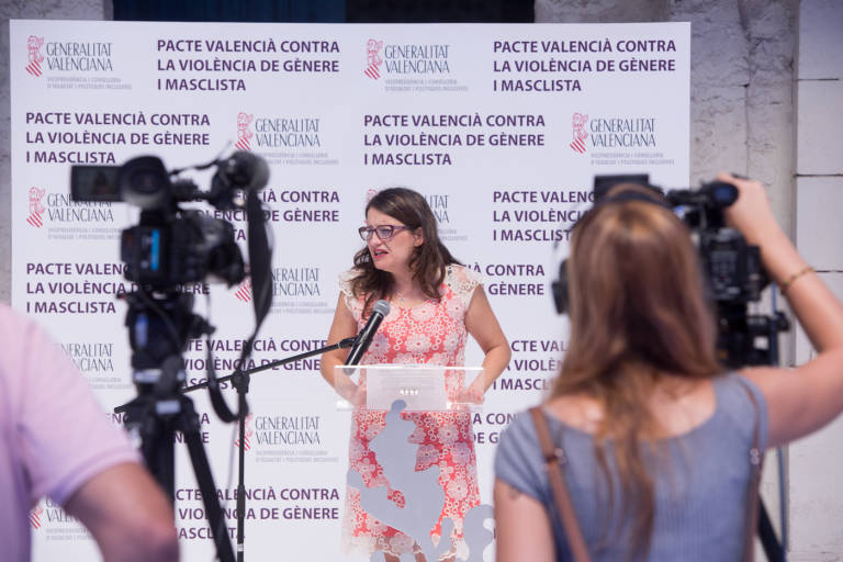La vicepresidenta del Consell, Mónica Oltra, ha impulsado el Pacte Valencià contra la Violència de Génere i Masclista. Foto: RAFA MOLINA