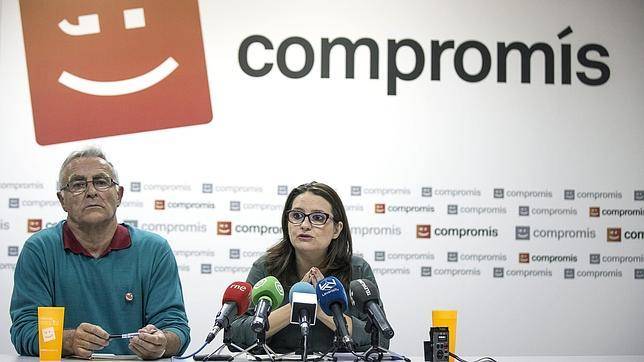 Joan Ribó y Mónica Oltra, cuando presentaron la denuncia. VP