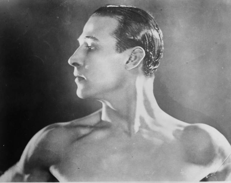Rodolfo Valentino, la primera estrella masculina ofrecida como objeto de deseo al público femenino