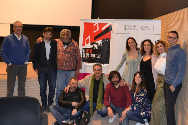 Foto de la presentación de la película en la Filmoteca con parte del equipo técnico y artístico