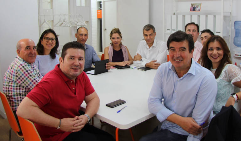 Emilio Argüeso, Fernando Giner, Mari Carmen Sánchez, Toni Cantó y otros miembros de Cs. Foto: VP