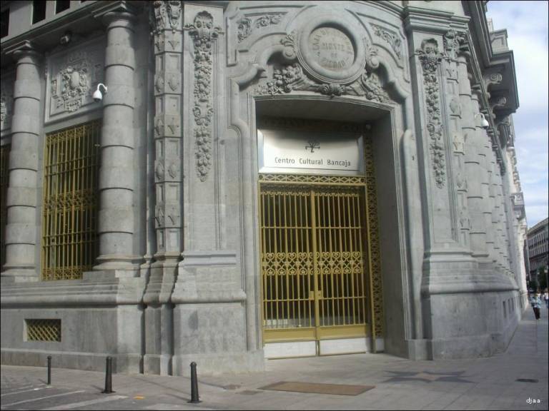  Imagen de la antigua sucursal de Bankia en el Edificio Glorieta (Foto: J. Diez Arnal)
