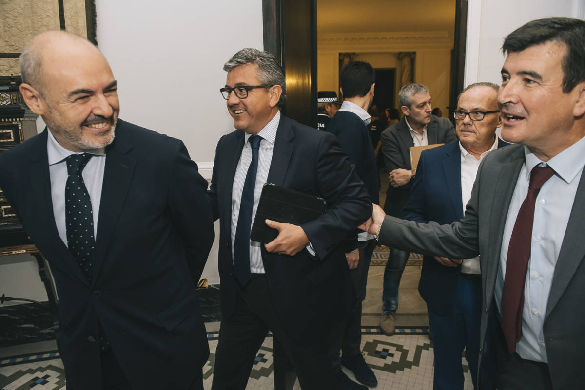 Eusebio Monzó, actual portavoz del PP en València, y Fernando Giner, portavoz de Ciudadanos. Foto: KIKE TABERNER