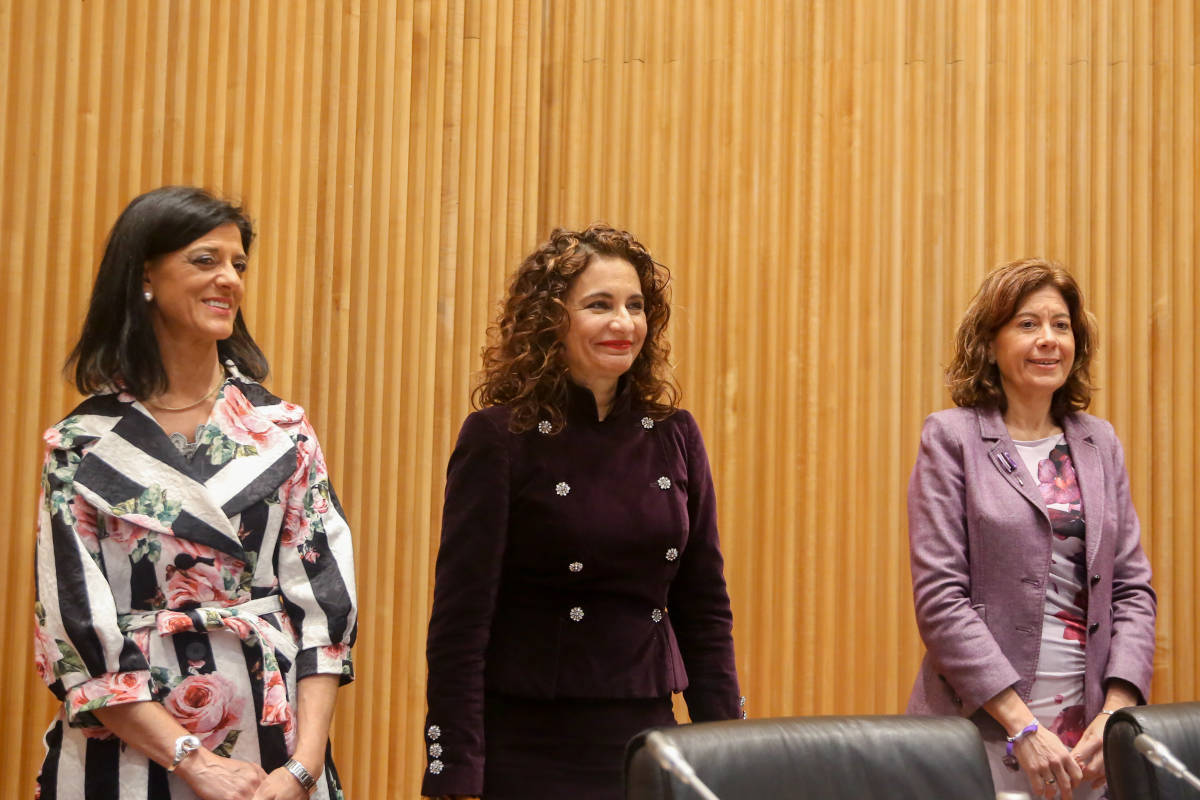María José Gualda, María Jesús Montero e Inés María Bardón. Foto: EP