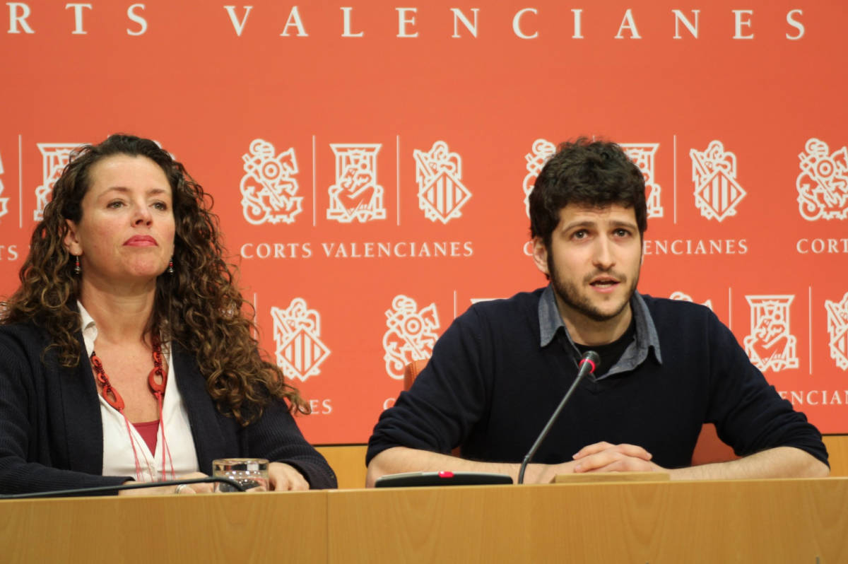 El síndic de Podem, Antonio Estañ, y la portavoz adjunta, Beatriz Gascó. 
