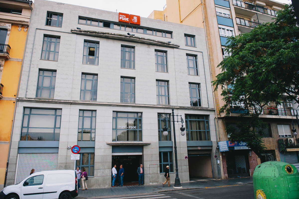 Edificio que vendió el PSPV-PSOE en la calle Blanquerías. Foto: KIKE TABERNER