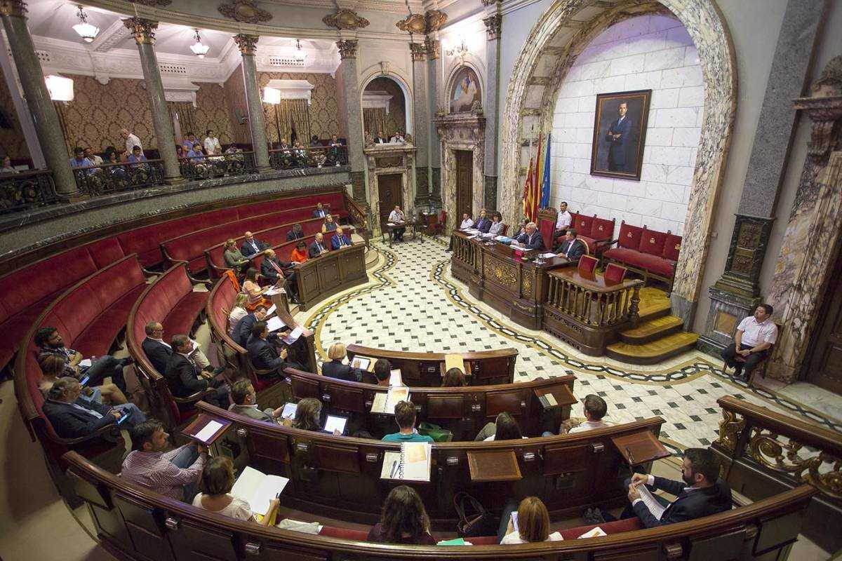 Pleno del Ayuntamiento de València. Foto: MARGA FERRER