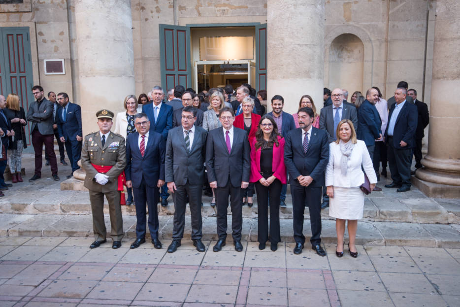 Autoridades valencianas en la celebración del Día de la Constitución. Foto: RAFA MOLINA