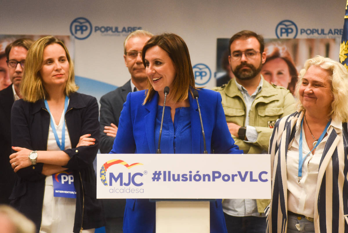 La candidata del PPCV, María José Català, durante la noche electoral. Foto: EDUARDO MANZANA