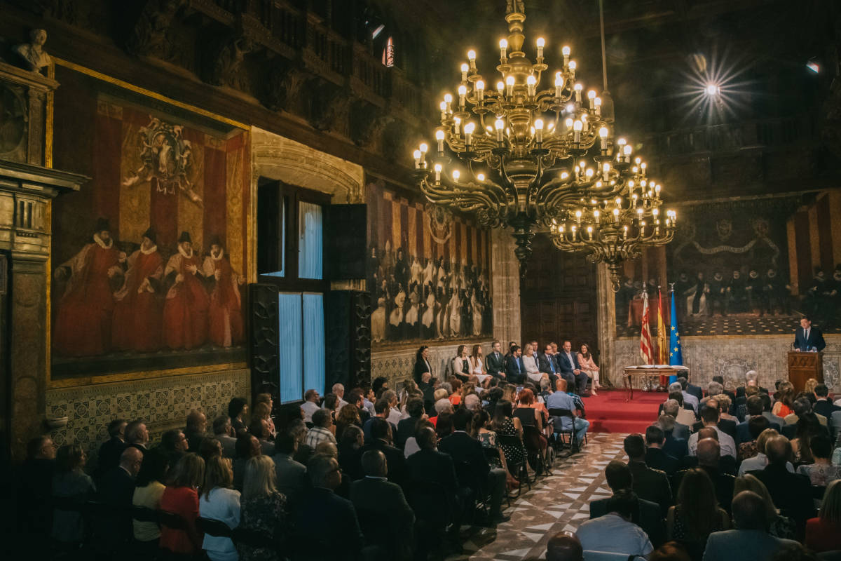 Toma de posesión de los consellers este lunes en la sala de Corts del Palau de la Generalitat. Foto: KIKE TABERNER