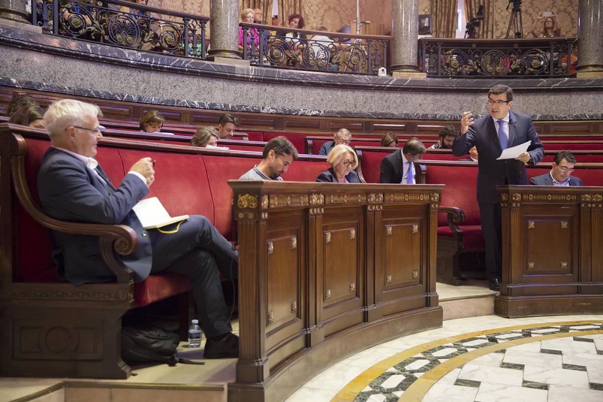 Ribó y Giner, en un pleno de la pasada legislatura. Foto: MARGA FERRER