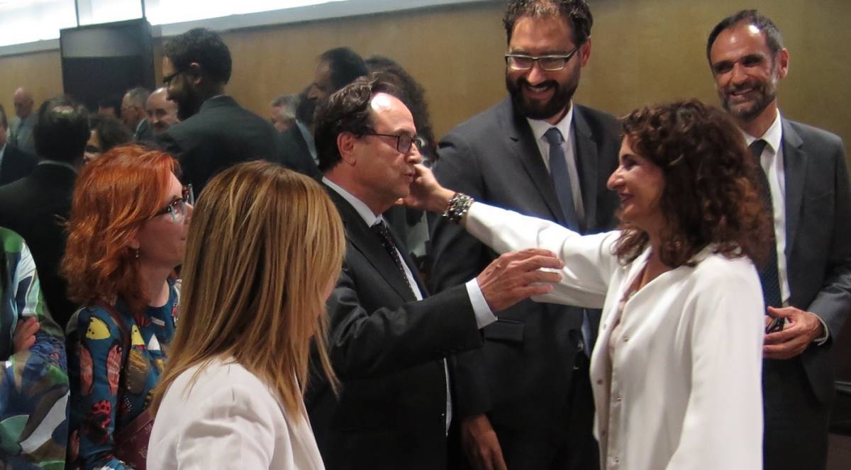 El conseller de Hacienda, Vicent Soler, y la ministra del ramo, María Jesús Montero, en una reunión del CPFF. Foto: VP