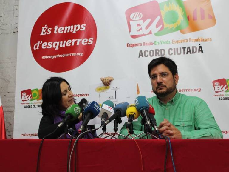 Rosa Pérez y el secretario autonómico saliente, Ignacio Blanco. Foto: VP
