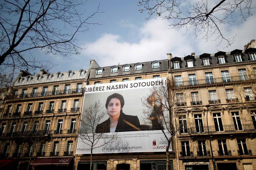 Campaña en París en favor de la liberación de Sotoudeh. Foto: CHARLES PLATIAU/REUTERS