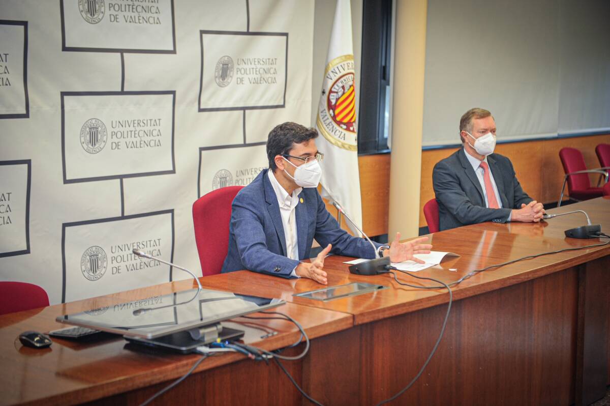 El rector de la UPV, Francisco Mora, en rueda de prensa. Foto: UPV