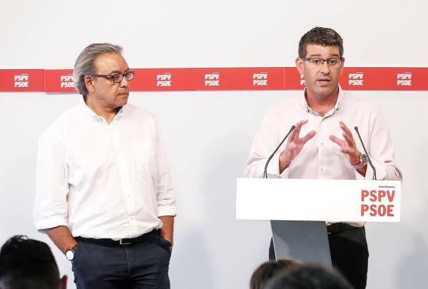 Manolo Mata y Jorge Rodríguez juntos en una rueda de prensa cuando éste último era portavoz. Foto: EFE