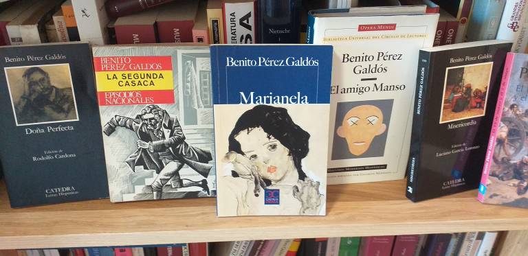 Algunos de los libros más representativos de Galdós. 