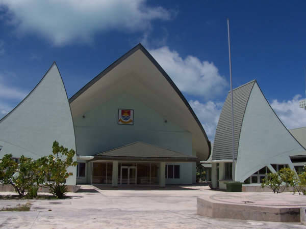 https://valenciaplaza.com/public/Image/2020/5/KiribatiParliamentHouse_forCrop.jpg