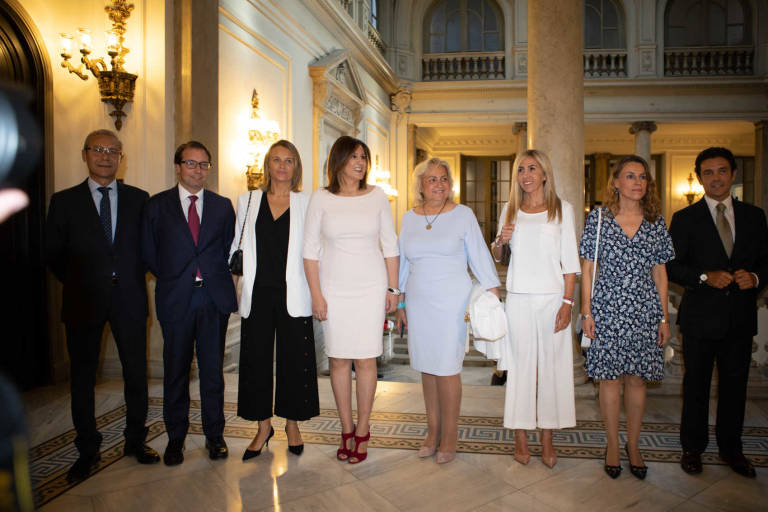 El grupo municipal del PP, dirigido por María José Català