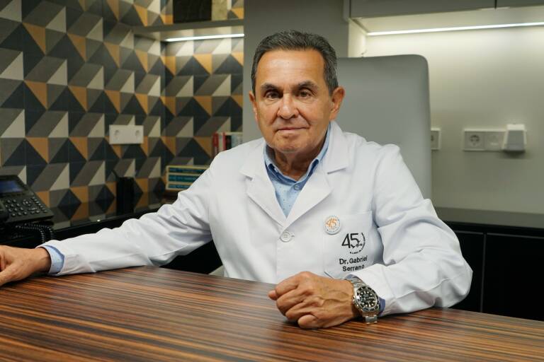 El Dr. Gabriel Serrano.