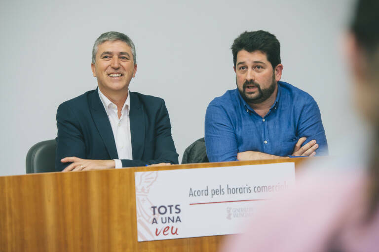Rafael Climent, conseller de Economía, y Natxo Costa, subsecretario de la conselleria. Foto: KIKE TABERNER