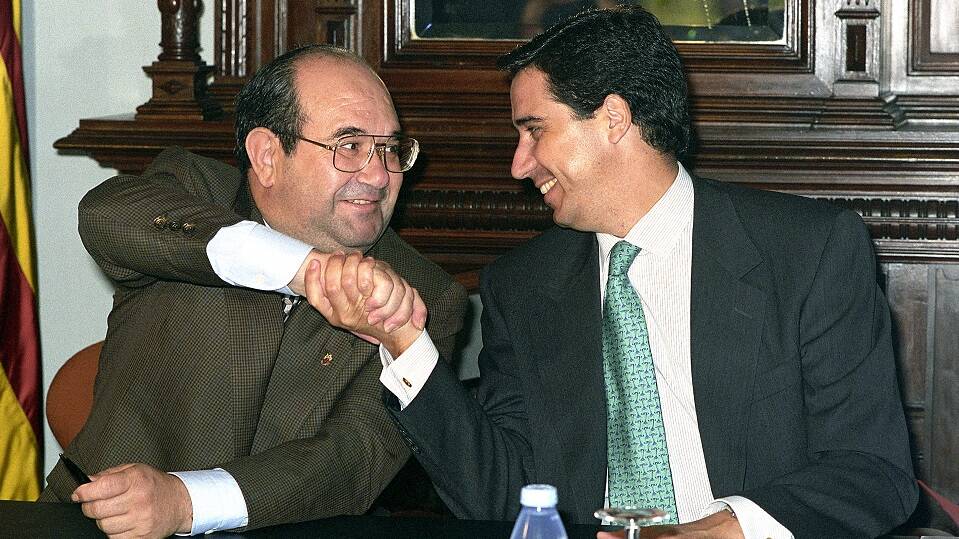 Lizondo (UV) y Zaplana (PP), tras sellar su pacto en 1995. Foto: EFE